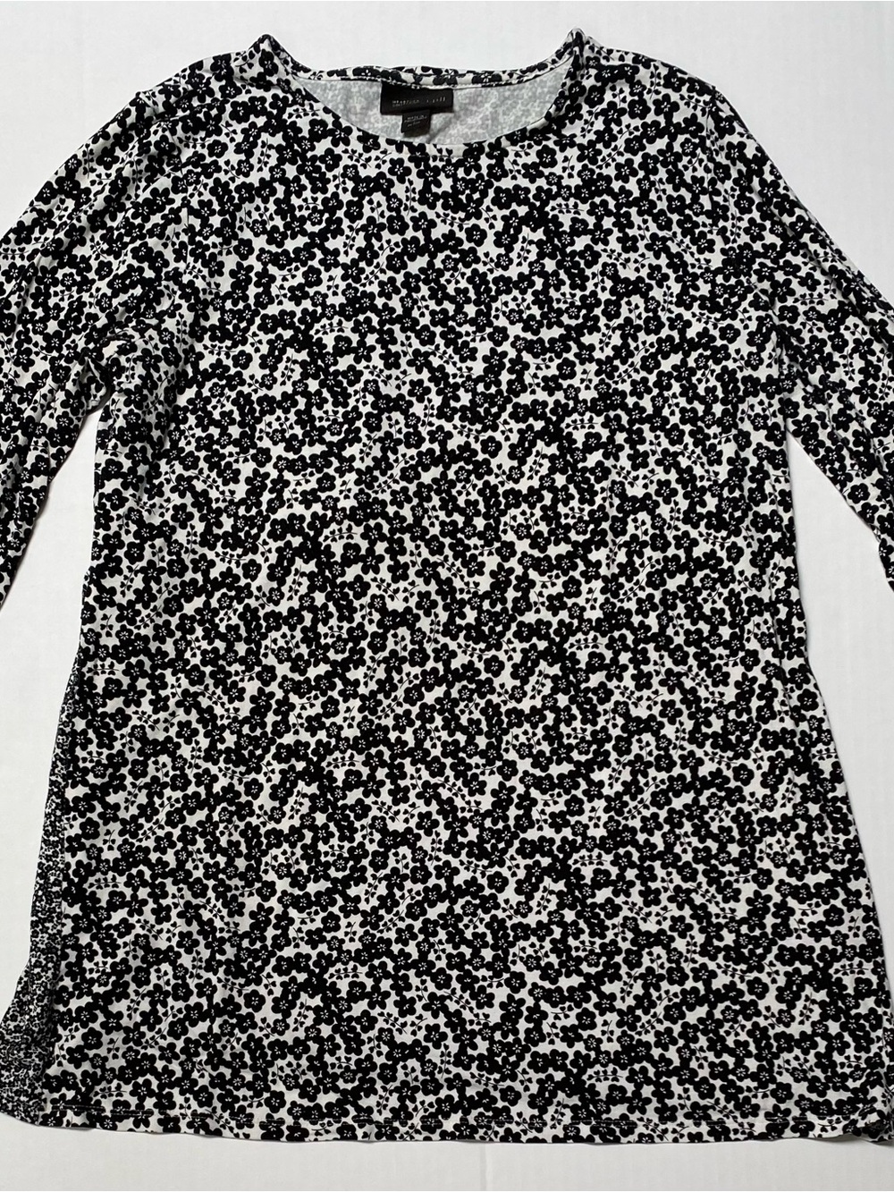 J. Jill Wearever Ditsy Black and White Floral Tunic Top Petite Small PS